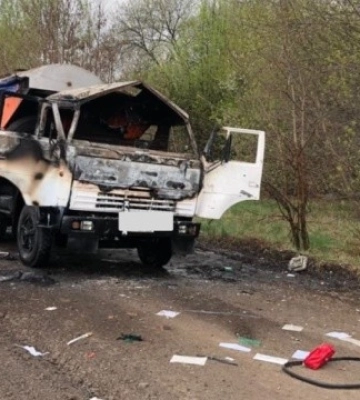 Ворог атакував дроном цивільну вантажівку на Сумщині, водій загинув