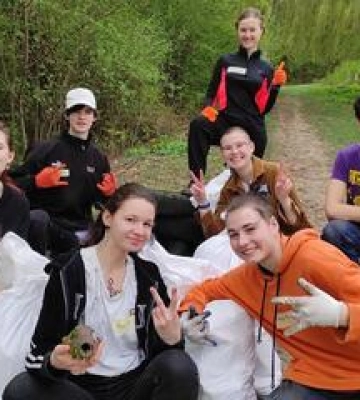 У дендропарку волонтери зібрали два мішки сміття