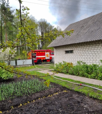У Луцькому районі дитина випадково підпалила хату 