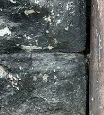 У Львові дівчинка на самокаті збила жінку