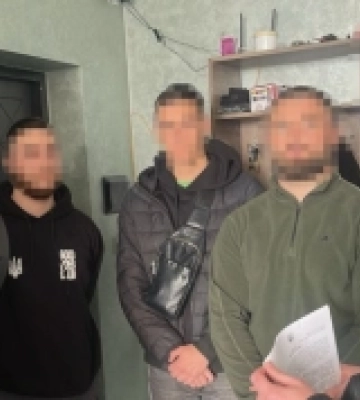 Розстріл поліцейських на Вінниччині: викрито військових, які допомагали підозрюваним втікати — ДБР