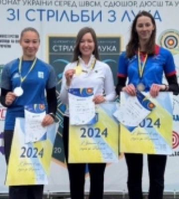 Спортсменка з Херсонської області здобула «золото» на чемпіонаті України зі стрільби із лука