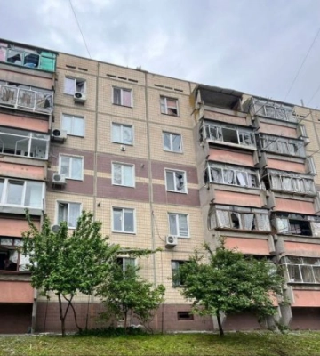 Росіяни обстріляли з артилерії Нікополь: Постраждала дитина та чоловік. ФОТОрепортаж