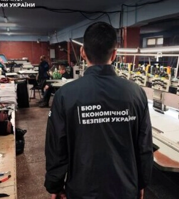 В Одесі викрили цех з підробки брендового одягу