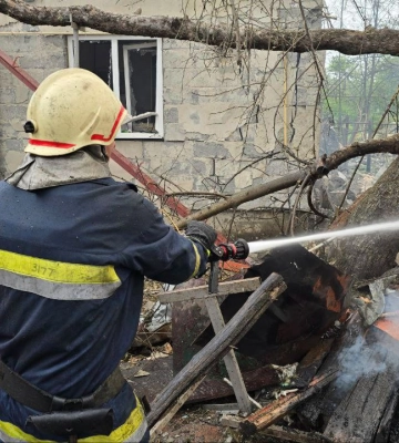 Росіяни вдарили по Дергачах на Харківщині: поранено двоє дітей (оновлено)