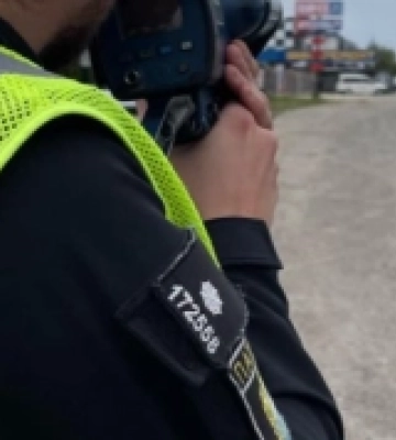 На Дубенщині патрульні контролюють дотримання водіями установлених обмежень швидкості руху