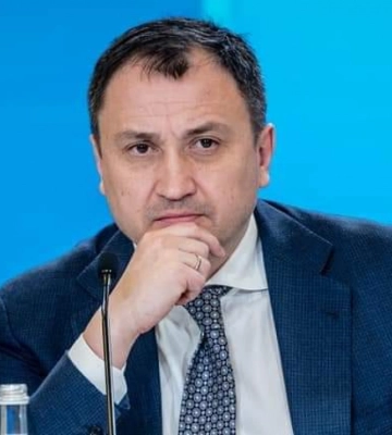 После выхода из-под под стражи Сольский вернулся к работе министра После выхода из-под под стражи Сольский вернулся к работе министра