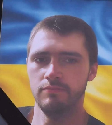 У Рівному на Майдані Незалежності встановили ще 55 портретів Героїв