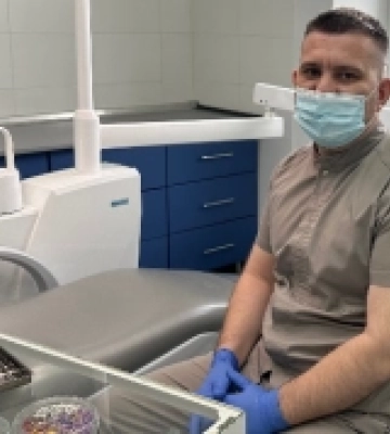 Стоматолог з Вилківської громади на Одещині завдяки мікрогранту оновив обладнання