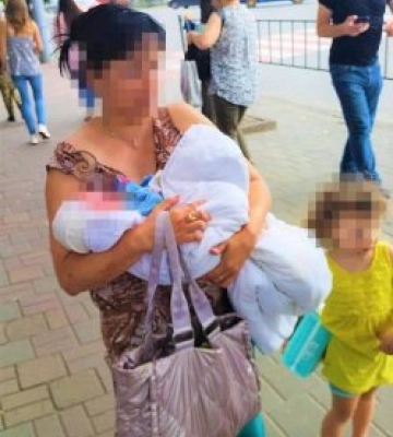 13 років тюрми отримала жінка, яка спробувала вбити дівчинку і викрала двох її сестер