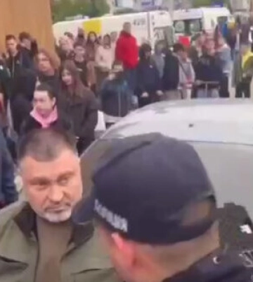 П’яний голова райдержадміністрації Майбоженко влетів у натовп людей в Броварах. ВIДЕО