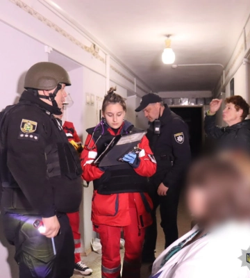 В Харькове россияне ударили двумя ракетами С-300 по психиатрической больнице, где было 65 человек — фото