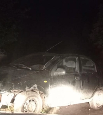 Водій без прав уночі в Харкові врізався у стовп