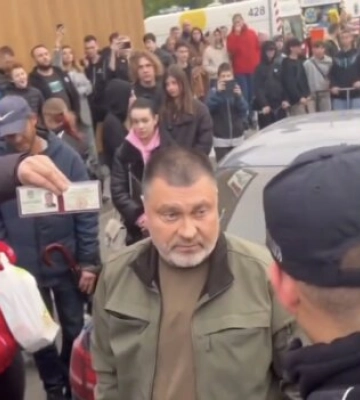Люди розлетілися, наче кеглі: у Броварах п&#039;яний чиновник на авто влетів у натовп людей
