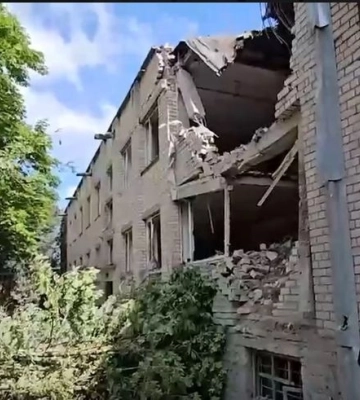 В Херсоне россияне ракетой всадили по учебному заведению, без пострадавших