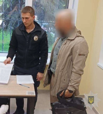 Вкрав телефон та обікрав кіоск: за одну ніч дніпрянин скоїв два пограбування