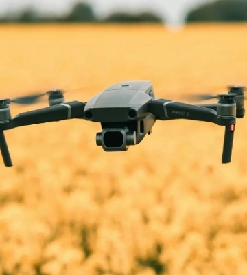 Россия бьет FPV-дронами по гражданским: возле Волчанска попала в водителя грузовика – фото