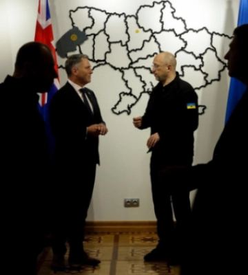 Міністр оборони Австралії прибув у Львів і оголосив про допомогу на $100 млн