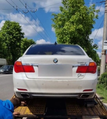 У Тернополі п’яний водій на білій BMW перевищив швидкість і утікав від патрульних (ФОТО)