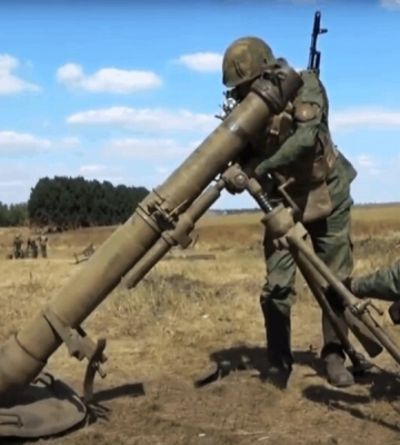 Російські військові обстріляли Козацьке. Троє чоловіків поранені