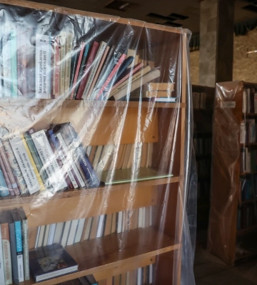Заклади освіти Кременчука відправили книги для бібліотек Херсонщини