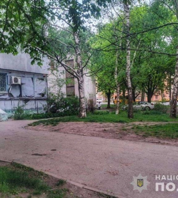 У Дніпрі чоловік порізав ножем знайомого під час сварки