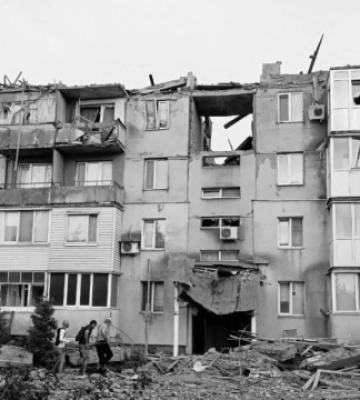 В результате обстрела поселка в Запорожье погибли женщина и двое ее маленьких детей