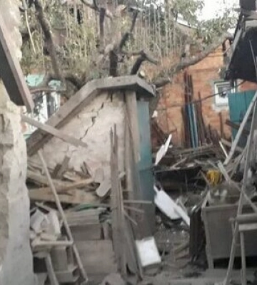 Три райони Дніпропетровщини опинилися під вогнем військ РФ: поранена 50-річна жінка