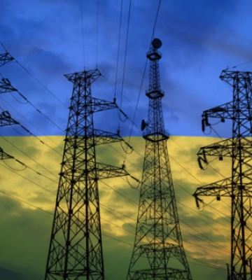 У Києві після ворожих обстрілів повністю відновлене постачання води та світла