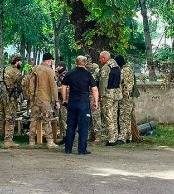 Бачив, як дитина дістала кільце гранати, а тоді вона розірвалася, – очевидець вибуху в Чернігові