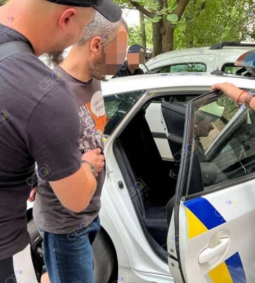 У Кривому Розі чоловік погрожував своїй матері гранатою