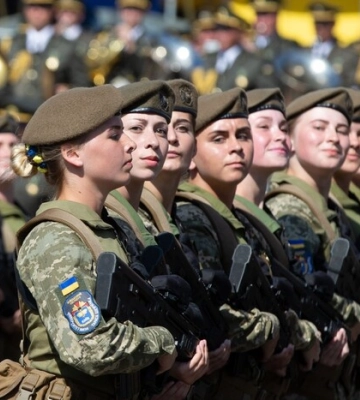 Скільки жінок служать у ЗСУ: оприлюднено цікаву статистику