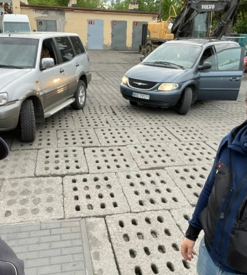 Голова Нацполіції погрожує львівським волонтерам кримінальною відповідальністю (відео)