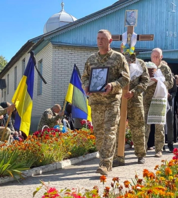 У Нововолинську попрощалися з 23-річним Героєм Назаром Мазурком