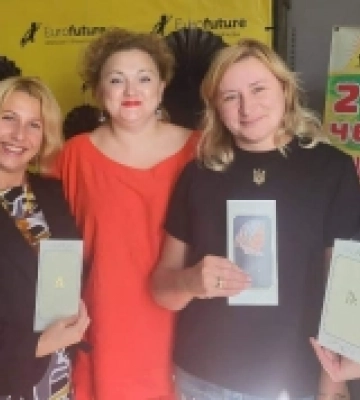 Ковельський музей отримав листівки-подяки від королеви Великої Британії
