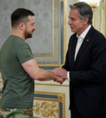 Британія отримала нового короля, Блінкен приїхав до Києва, новий пакет зброї від США: новини дня