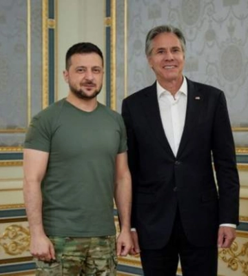 Зеленский в разговоре с Блинкеном поднял вопрос признания россии страной-террористом