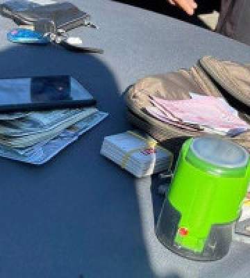 У Києві за підозрою у здирництві затримали керівника слідчого підрозділу поліції