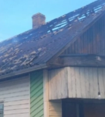 Рятувальники загасили пожежі у селищах Володимирець, Рафалівка, селі Щоків