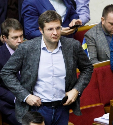 Руководство ГНС знает обо всех схемах в табачной и алкогольной сфере, - нардеп