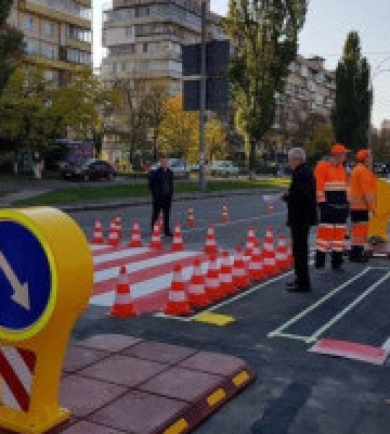 Столична влада встановила нові правила облаштування пішохідних переходів у Києві