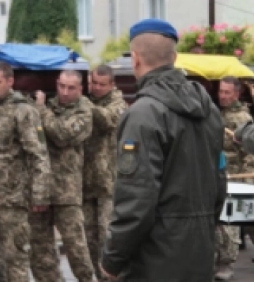 У Луцьку попрощалися з двома прилеглими Героями