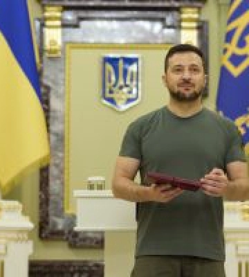 Президент України нагородив журналістів, які борються за Україну на воєнному та інформаційному фронті