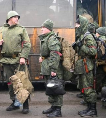 100 тисяч доларів за місце: &quot;влада&quot; окупантів на Луганщині готується до втечі у росію