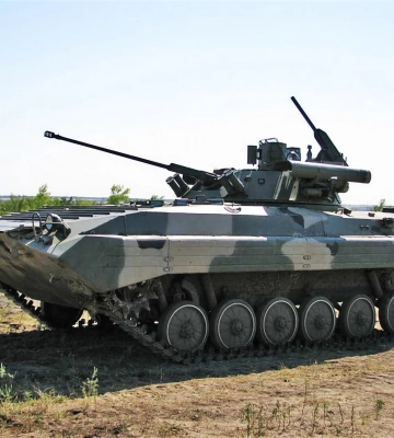 ВСУ впервые захватили редкую российскую БМП-2М «Бережок» с ПТРК «Корнет», оптикой и автоматическим гранатомётом АГС-30