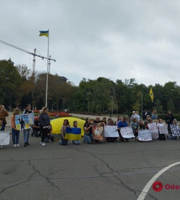 Save Azov: в Одессе митинговали родные пленных из «Азовстали» (фото, видео)