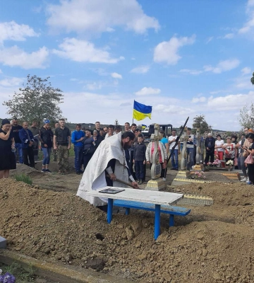 У Болградському районі провели в останню путь загиблого на Донеччині військового
