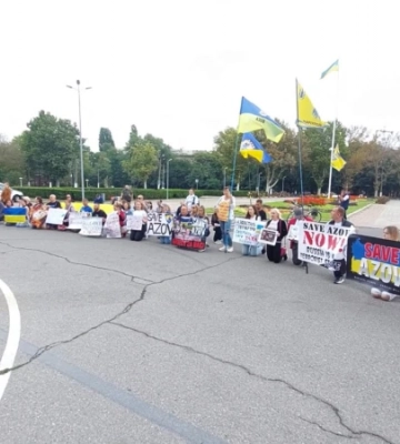 В Одесі родичі полонених «азовців» під час акції закликали шукати механізмів їх порятунку