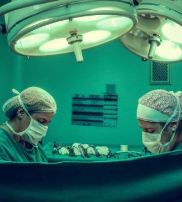 У Львові медики врятували однорічну дівчинку з пухлиною в грудях