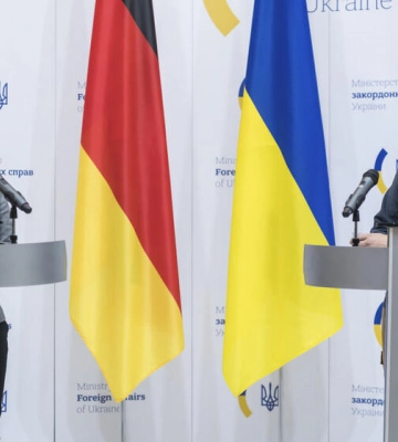 Бербок выступила за поставки Украине советских танков. Кулеба отметил, что правительству ФРГ надо время, чтобы пройти эволюцию к&amp;hellip;